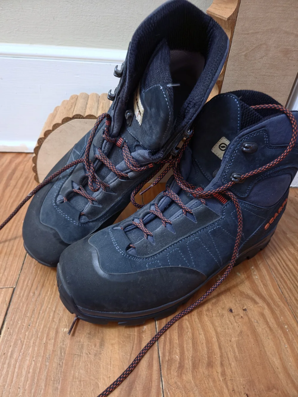 Scarpa Men's ZG Hiking/Mountaineering Boots Sz 48 - Worn Once